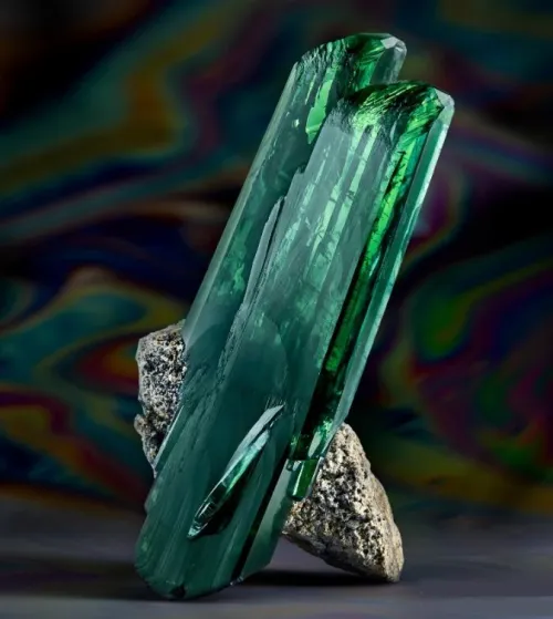 What month is emerald birthstone